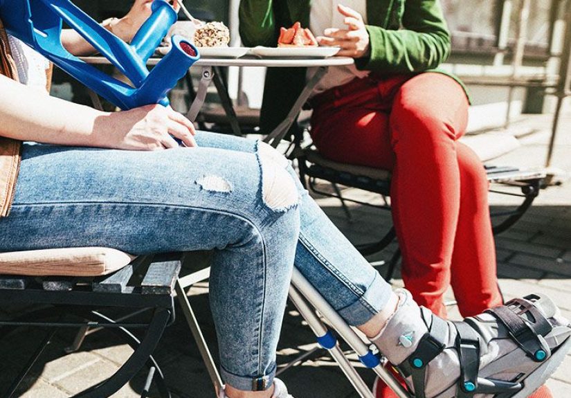 Broken foot: Symptoms, what does it look like, recovery, and treatment