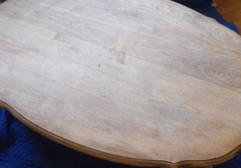 Chalk Paint - DIY Coffee Table Makeover