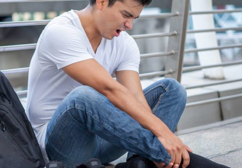 Infected Foot: Symptoms, Types, Risk Factors, and Treatments