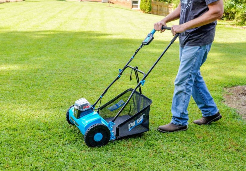 The Best Reel Mowers - Tested by Bob Vila