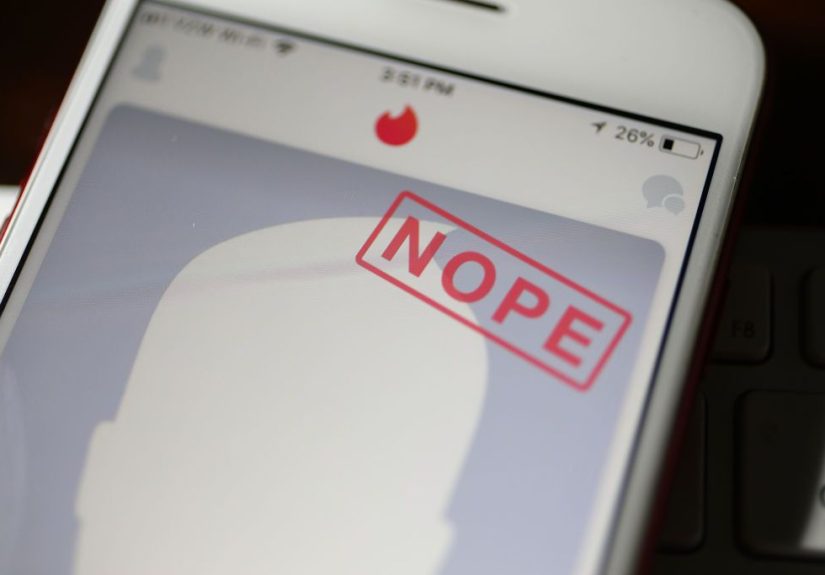 Tinder Adds Option to Block Contacts