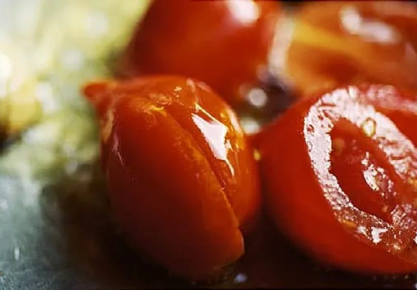 Cancer-Fighting Foods : Resveratrol, Green Tea, and More