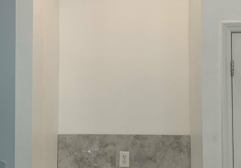 DIY Floating Shelves