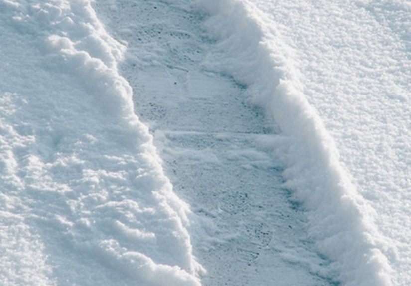 How to Prevent Ice From Sidewalks