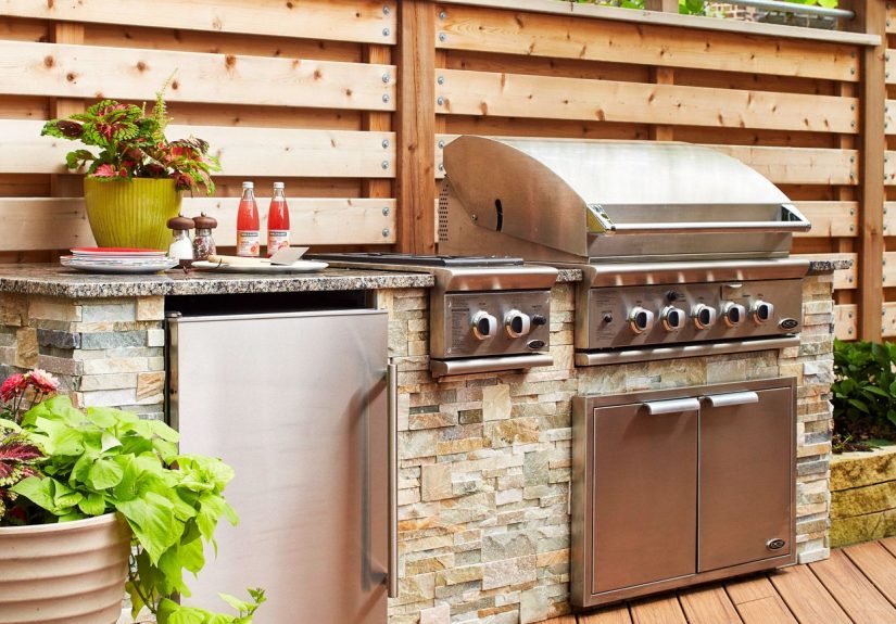 32 Outdoor Kitchen Ideas Perfect for Entertaining