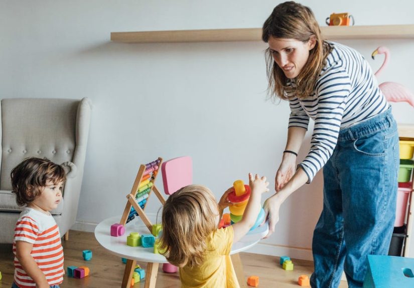 9 Things Babysitters Wish Parents Would Stop Doing