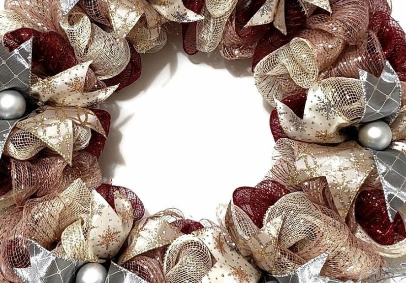 How To Make a Deco Mesh Bubble Wreath With 3 Colors Tutorial DIY