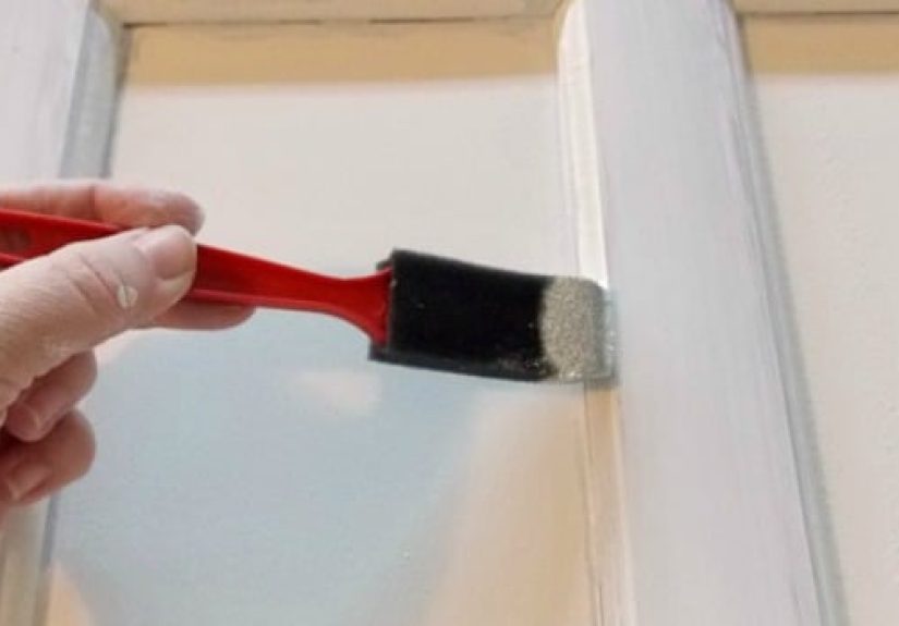 How to Paint Cabinet Doors
