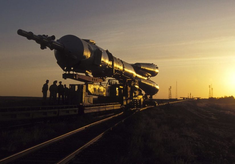 Russia Is Now Working on a Super Heavy Rocket of Its Own
