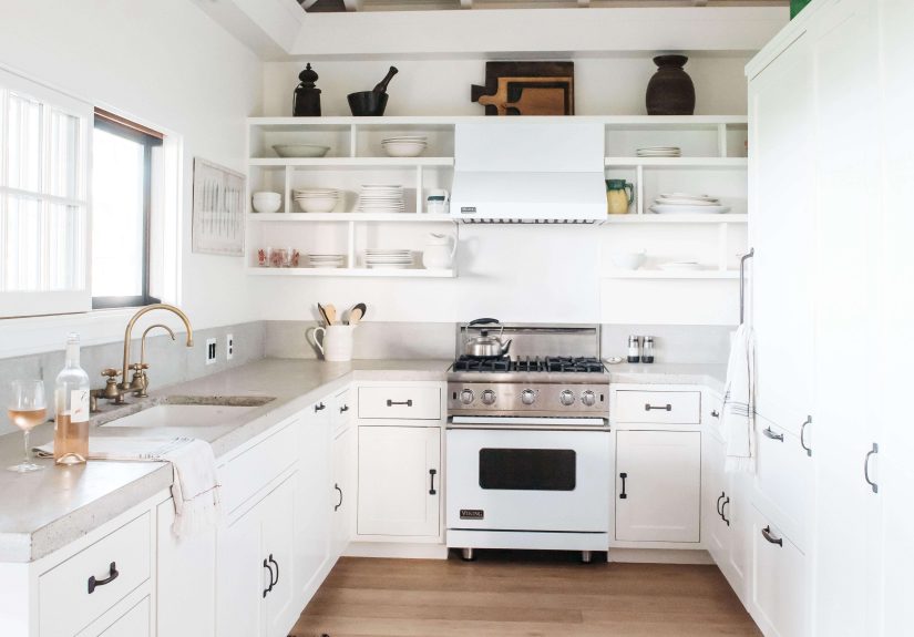 Steal This Look: A Modern, All-White Kitchen in Maui
