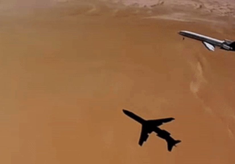 This Deliberate Plane Crash Can Teach You How to Ride One Out
