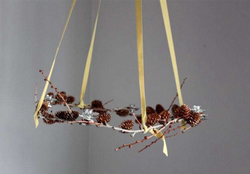 DIY: Simple Advent Wreaths Made from Foraged Flora