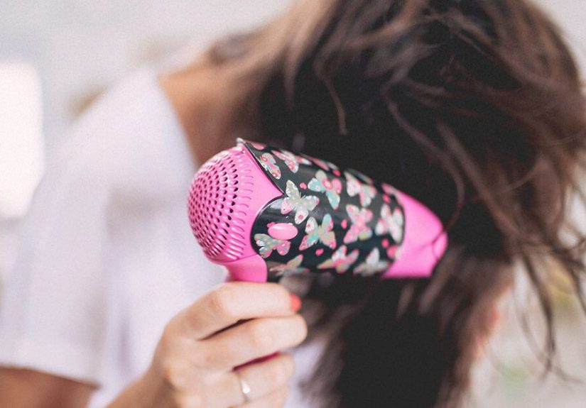 Dry Hair: Causes, Treatments, and Diagnosis