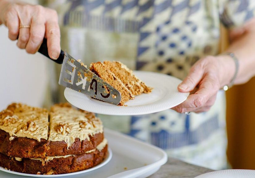 Help Me: I’m Not Hungry! How to Stop Eating