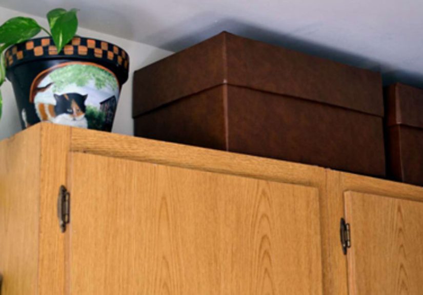 Small Kitchen Ideas: Going Vertical to Gain Storage Space