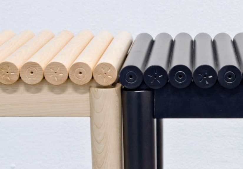 The Turning of the Table by Jorge de la Cruz