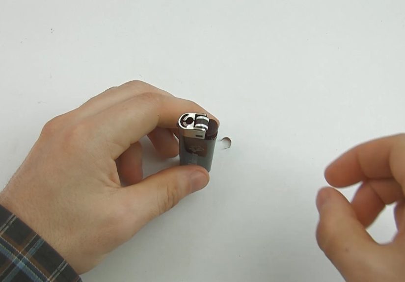 3 Ways to Remove a Safety Band from a Bic Lighter