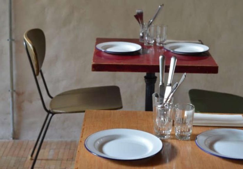 Design Sleuth: Enamelware Indoors