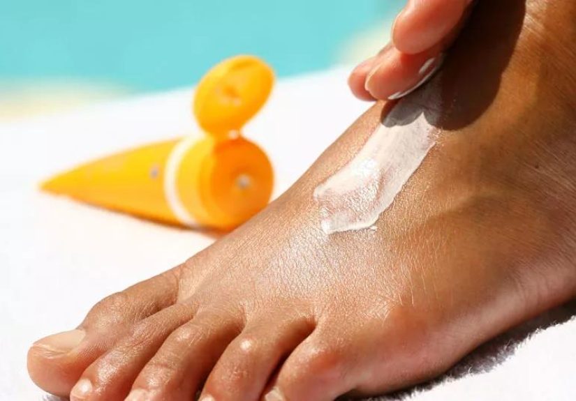 Do Eyelids, Lips and Feet Need Sunscreen?