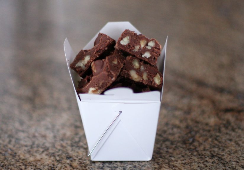 Easy 5-Minute Chocolate Fudge Recipe