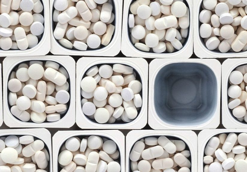 How Long Does Oxycodone Stay in Your System: Blood and More