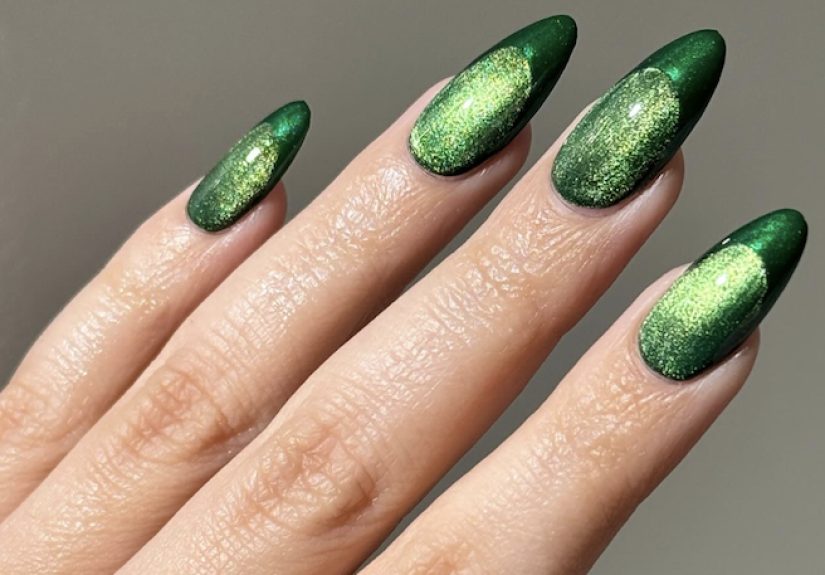 Move Over, ChromeVelvet Glass Nails Are the Must-Try Holiday Look of 2025