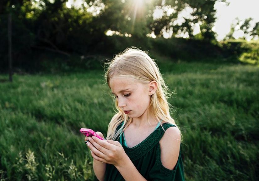 Youth and Social Media: Mental Health Effects and Healthy Use